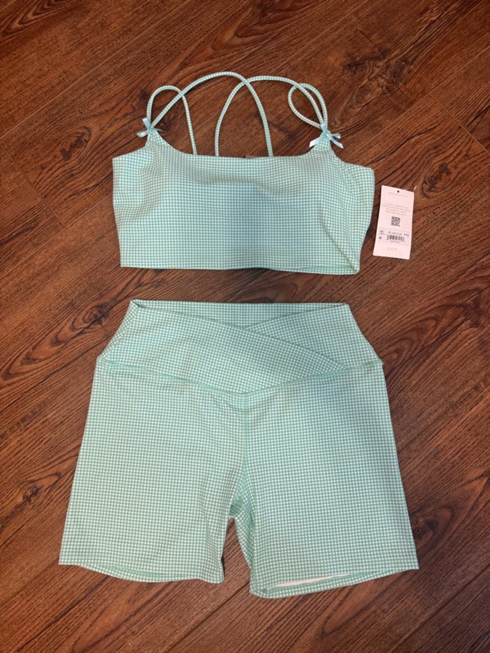 Light Green Gingham Active Set - Strappy Sports Bra & High-Waist Shorts